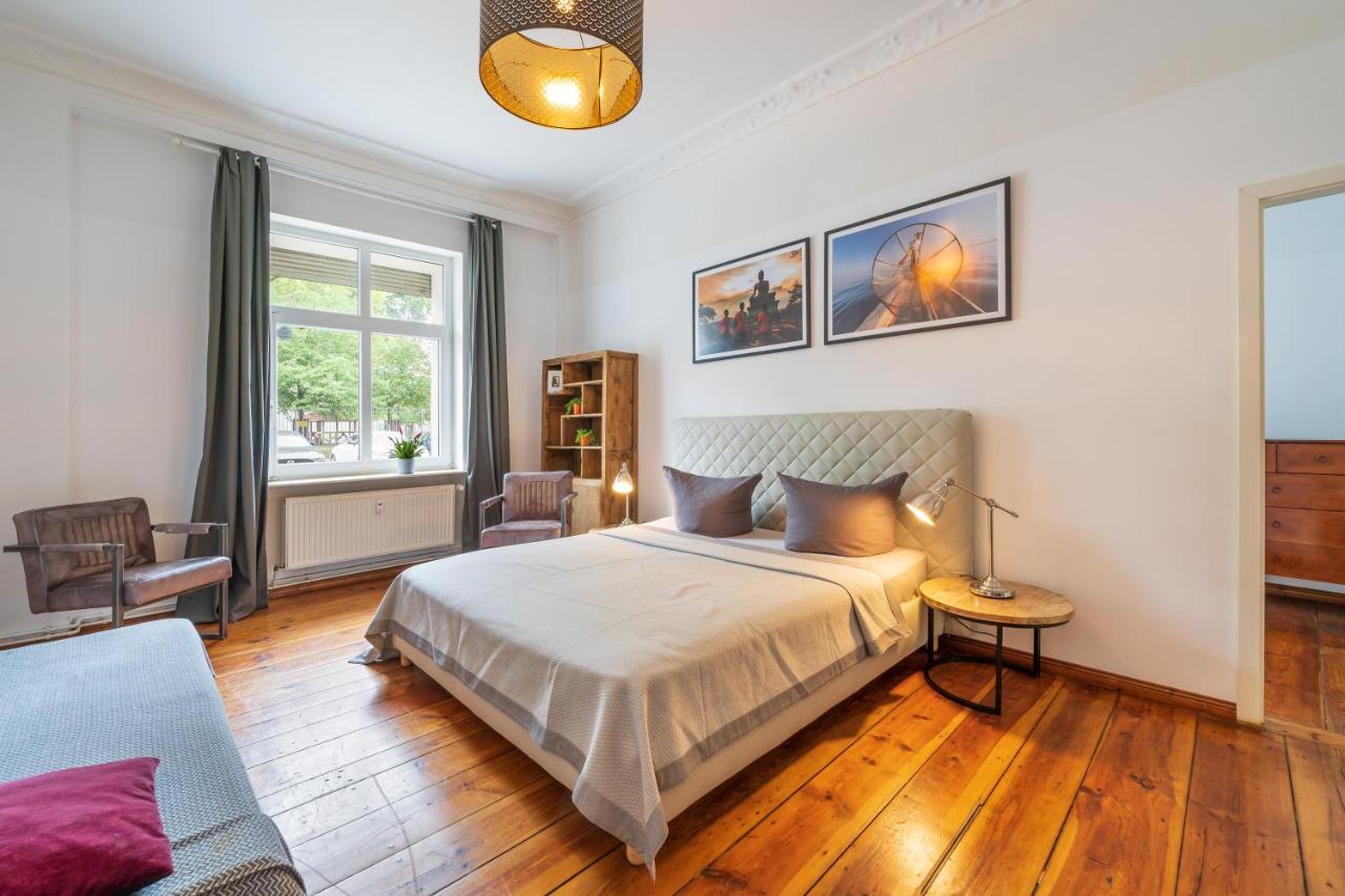Boediker Loft, 3 Bedroom App With 2 Bath In Friedrichshain Up To 9 * Berlijn