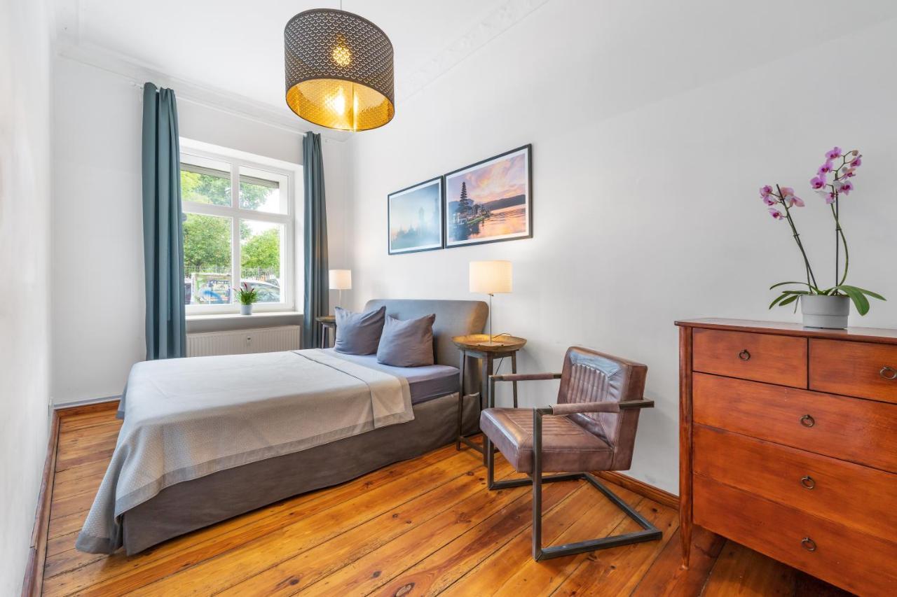 Appartement Boediker Loft, 3 Bedroom App With 2 Bath In Friedrichshain Up To 9 *