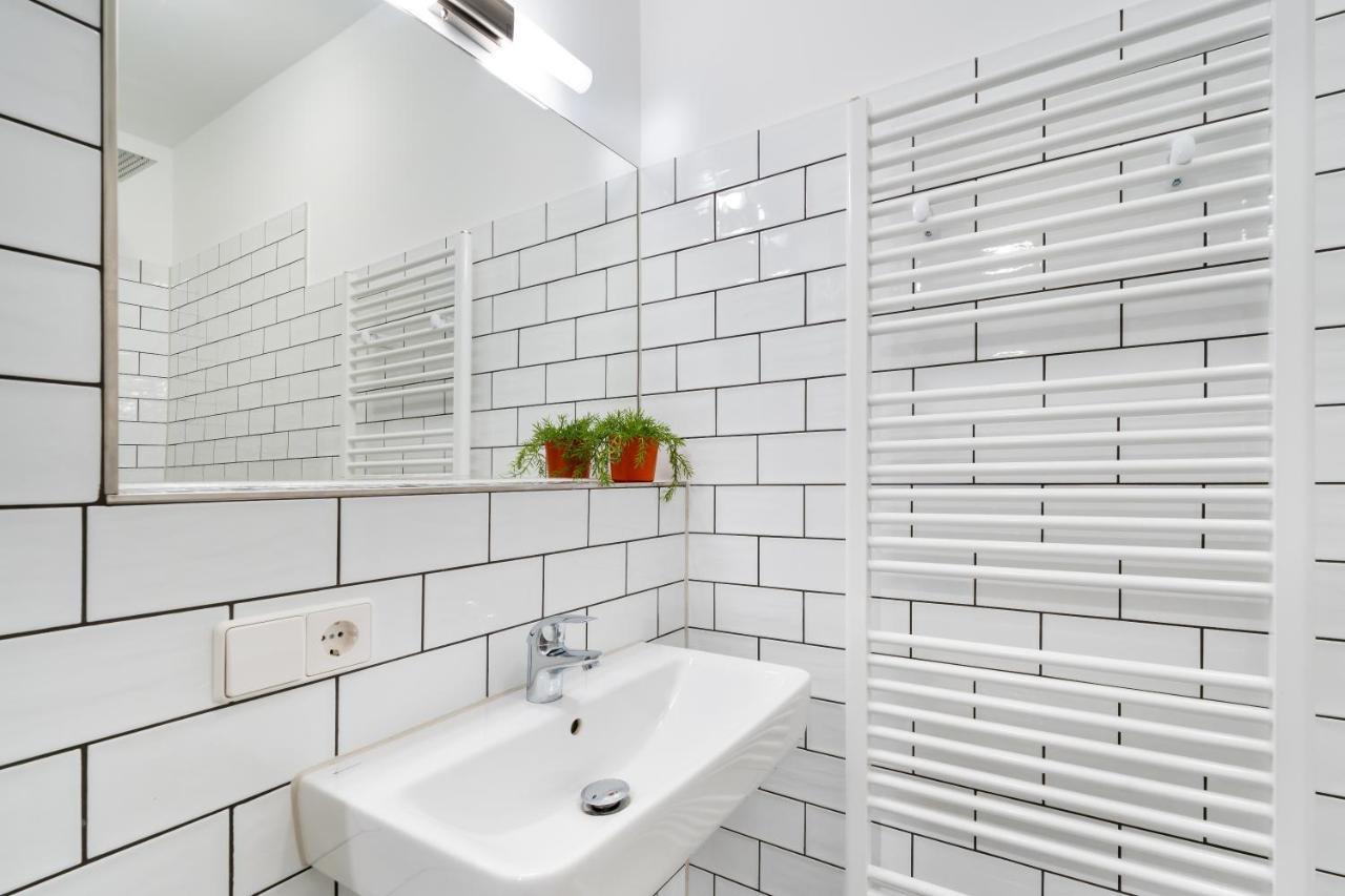 Boediker Loft, 3 Bedroom App With 2 Bath In Friedrichshain Up To 9 * Berlijn